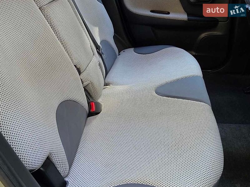 Хэтчбек Nissan Note 2007 в Киеве