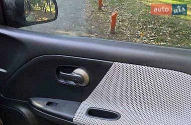 Хэтчбек Nissan Note 2007 в Киеве