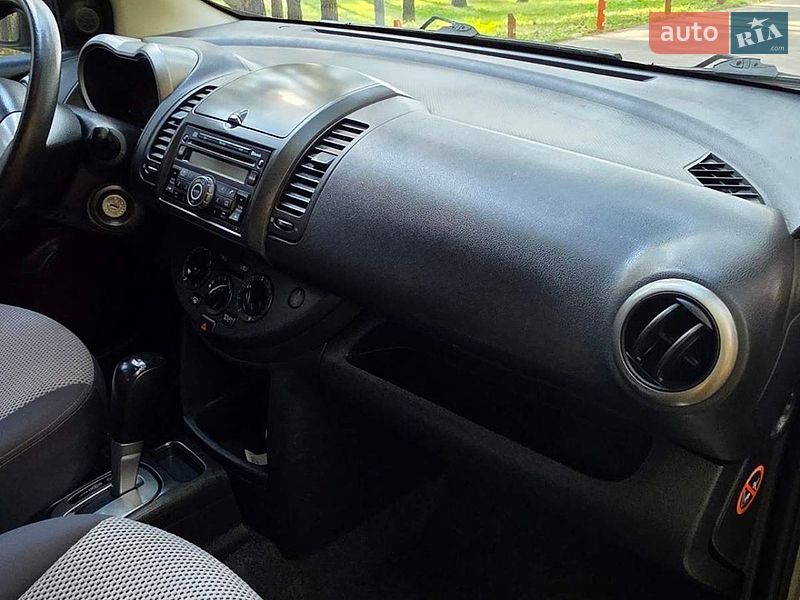 Хэтчбек Nissan Note 2007 в Киеве