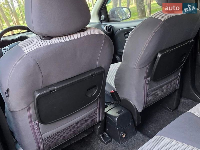 Хэтчбек Nissan Note 2007 в Киеве