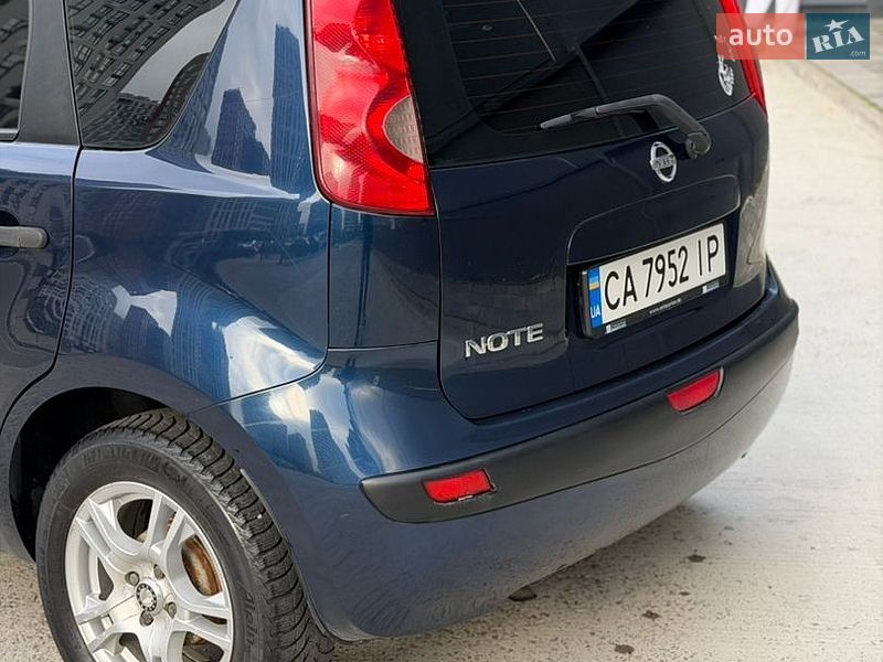 Хэтчбек Nissan Note 2006 в Киеве