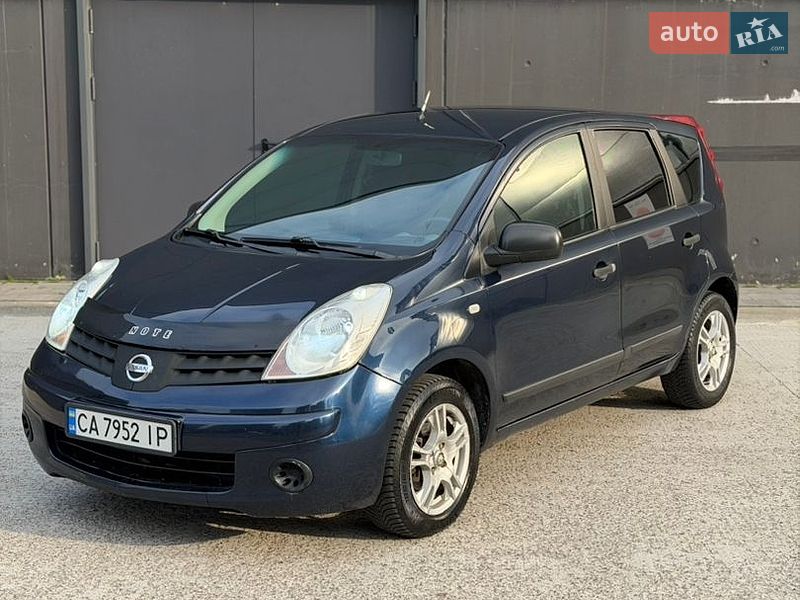 Хэтчбек Nissan Note 2006 в Киеве