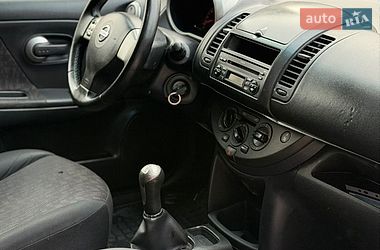 Хэтчбек Nissan Note 2006 в Киеве