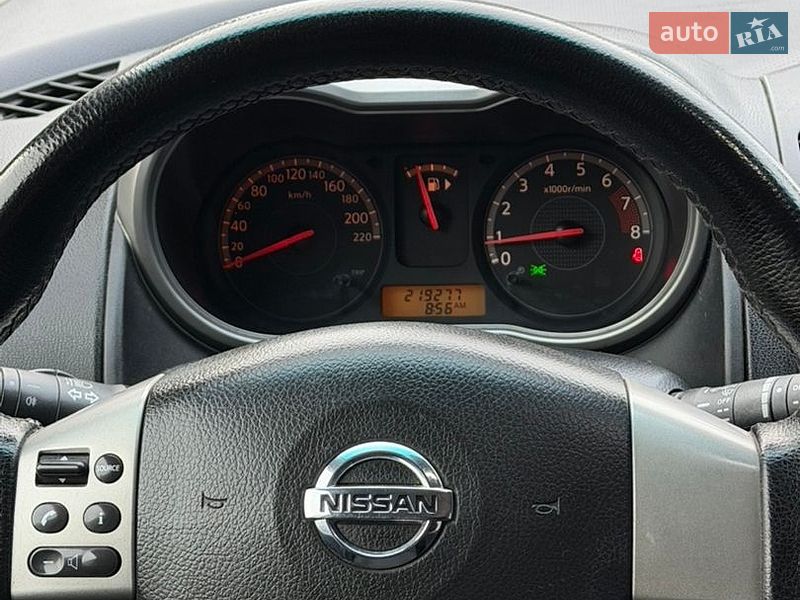 Хэтчбек Nissan Note 2006 в Киеве