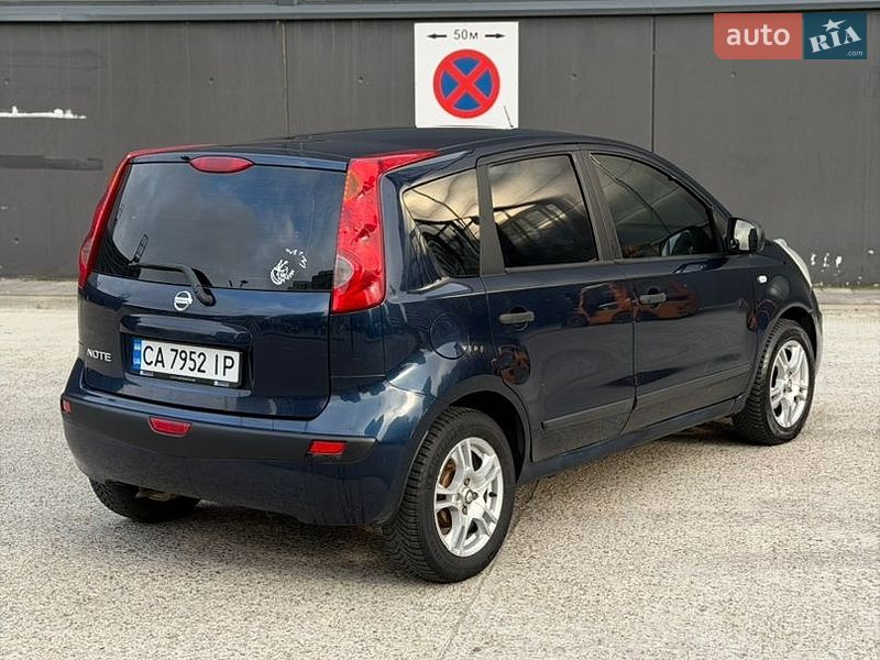 Хэтчбек Nissan Note 2006 в Киеве