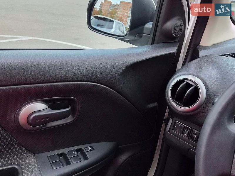 Хетчбек Nissan Note 2008 в Рівному фото 27 Хетчбек Nissan Note 2008 в Рівному