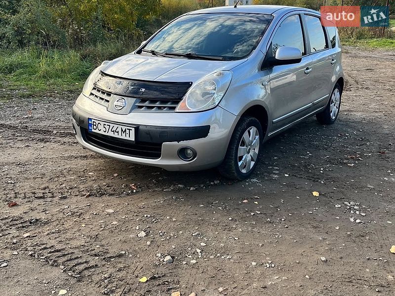 Хэтчбек Nissan Note 2007 в Бориславе