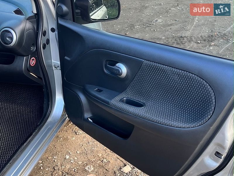 Хэтчбек Nissan Note 2007 в Бориславе