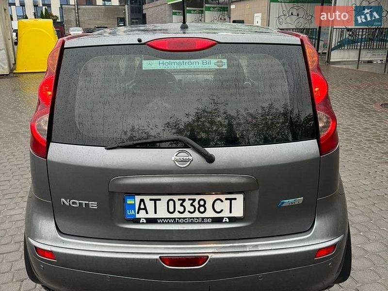 Хетчбек Nissan Note 2012 в Івано-Франківську