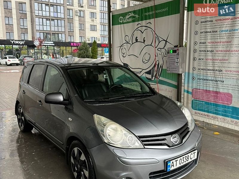 Хетчбек Nissan Note 2012 в Івано-Франківську