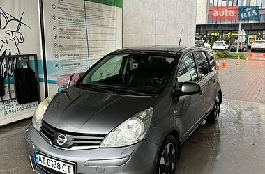 Хетчбек Nissan Note 2012 в Івано-Франківську