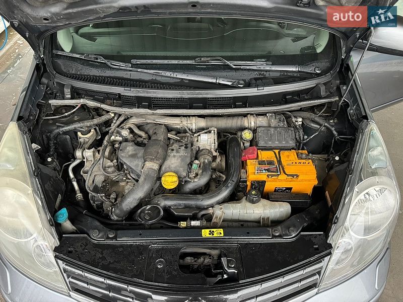 Хетчбек Nissan Note 2012 в Івано-Франківську