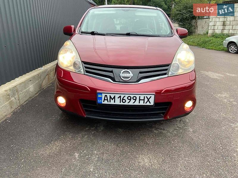 Хетчбек Nissan Note 2011 в Житомирі