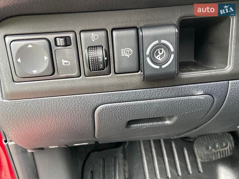 Хетчбек Nissan Note 2011 в Житомирі