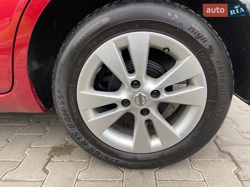 Хетчбек Nissan Note 2011 в Житомирі