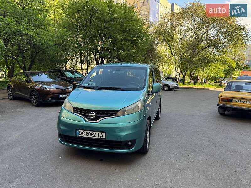 Nissan NV200