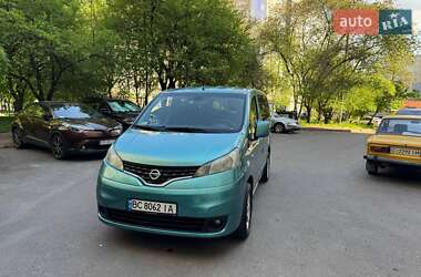 Nissan NV200 2012