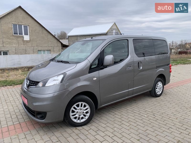 Nissan NV200