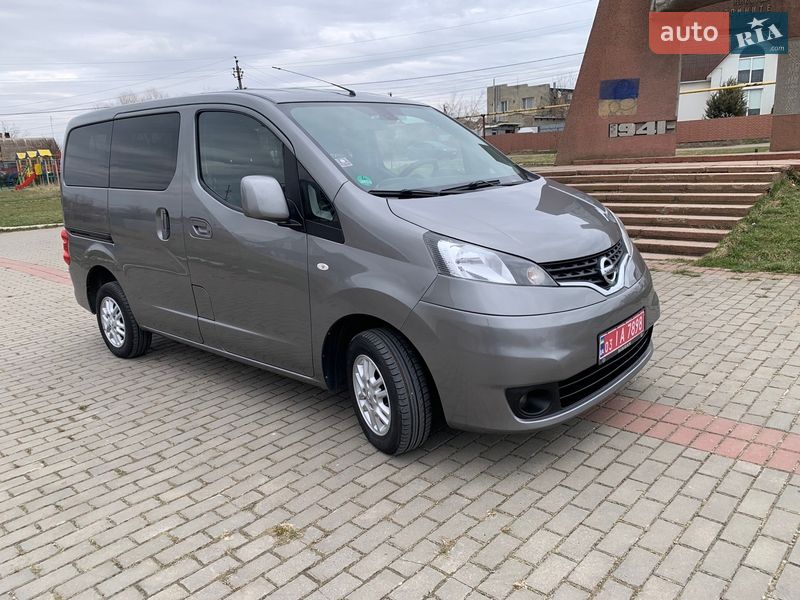 Nissan NV200