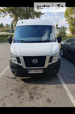 Nissan NV400  2016