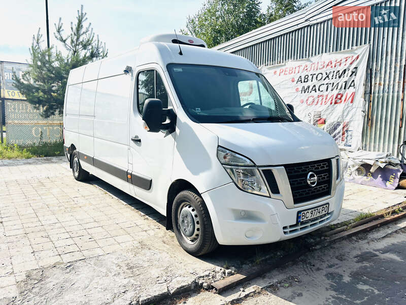 Nissan NV400