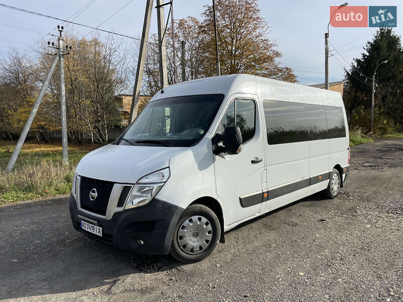 Nissan NV400