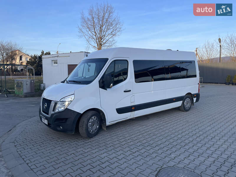 Автобусы Nissan NV400