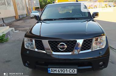 Nissan Pathfinder  2010