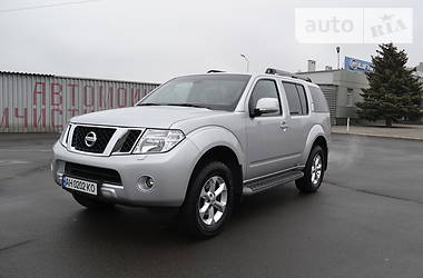 Nissan Pathfinder  2012