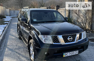 Nissan Pathfinder  2008