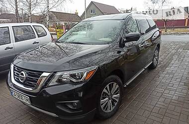 Nissan Pathfinder SL 2018