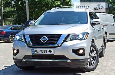 Nissan Pathfinder SL 2017