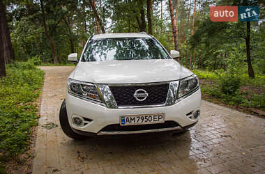 Nissan Pathfinder 2014
