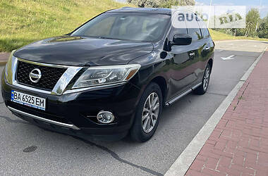 Nissan Pathfinder  2014