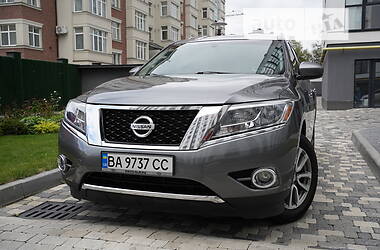 Nissan Pathfinder R52 SV 4WD 2015