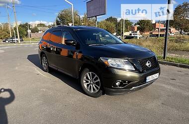 Nissan Pathfinder  2015