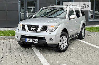 Nissan Pathfinder  2005