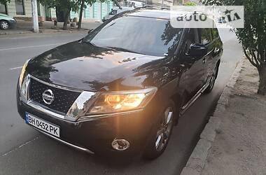 Nissan Pathfinder  2013