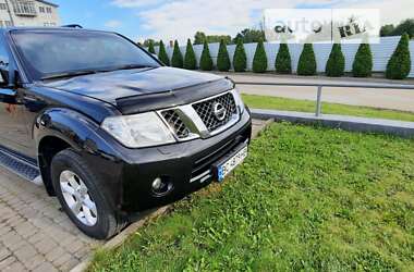 Nissan Pathfinder  2014