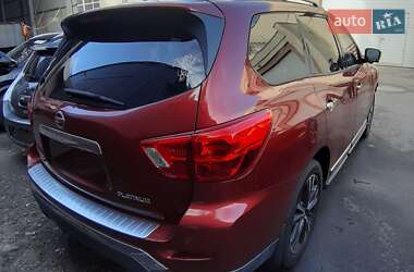 Nissan Pathfinder 2017