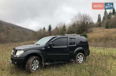 Nissan Pathfinder  2005