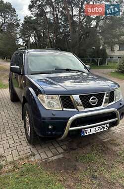 Nissan Pathfinder  2003