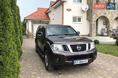 Nissan Pathfinder  2010