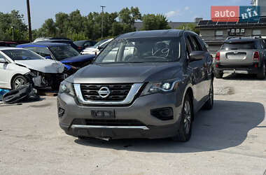 Nissan Pathfinder 2018