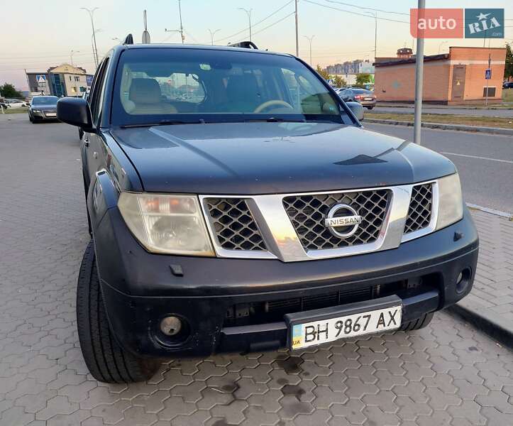 Внедорожник / Кроссовер Nissan Pathfinder