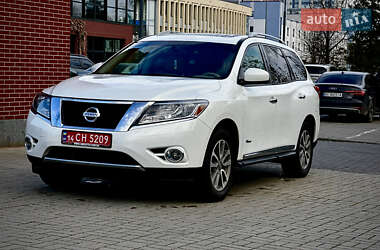 Nissan Pathfinder  2013