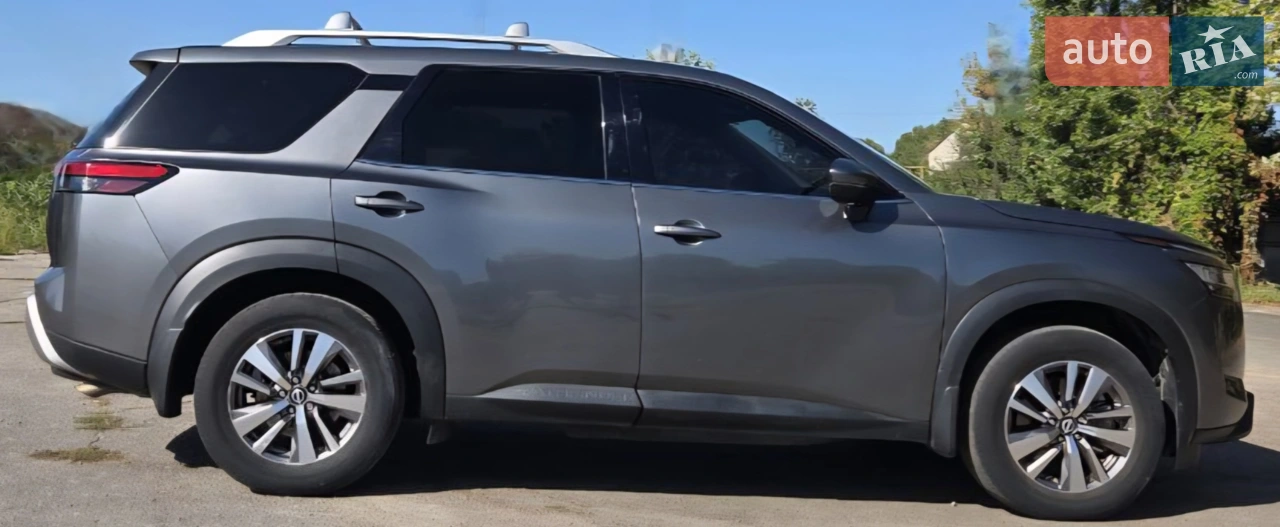 2022 Nissan Pathfinder - мініатюра 5