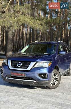 Nissan Pathfinder  2017