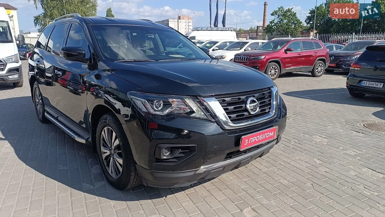 2017 Nissan Pathfinder - мініатюра 3