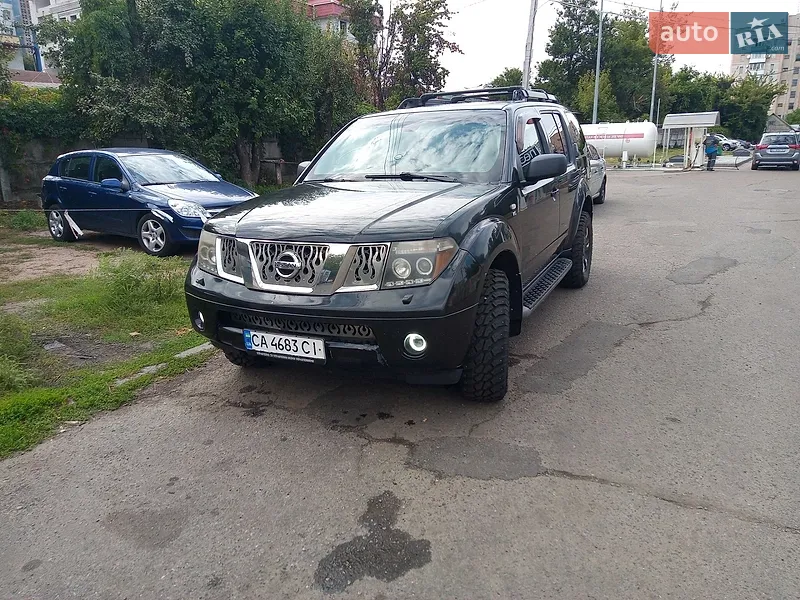 Nissan Pathfinder 2005